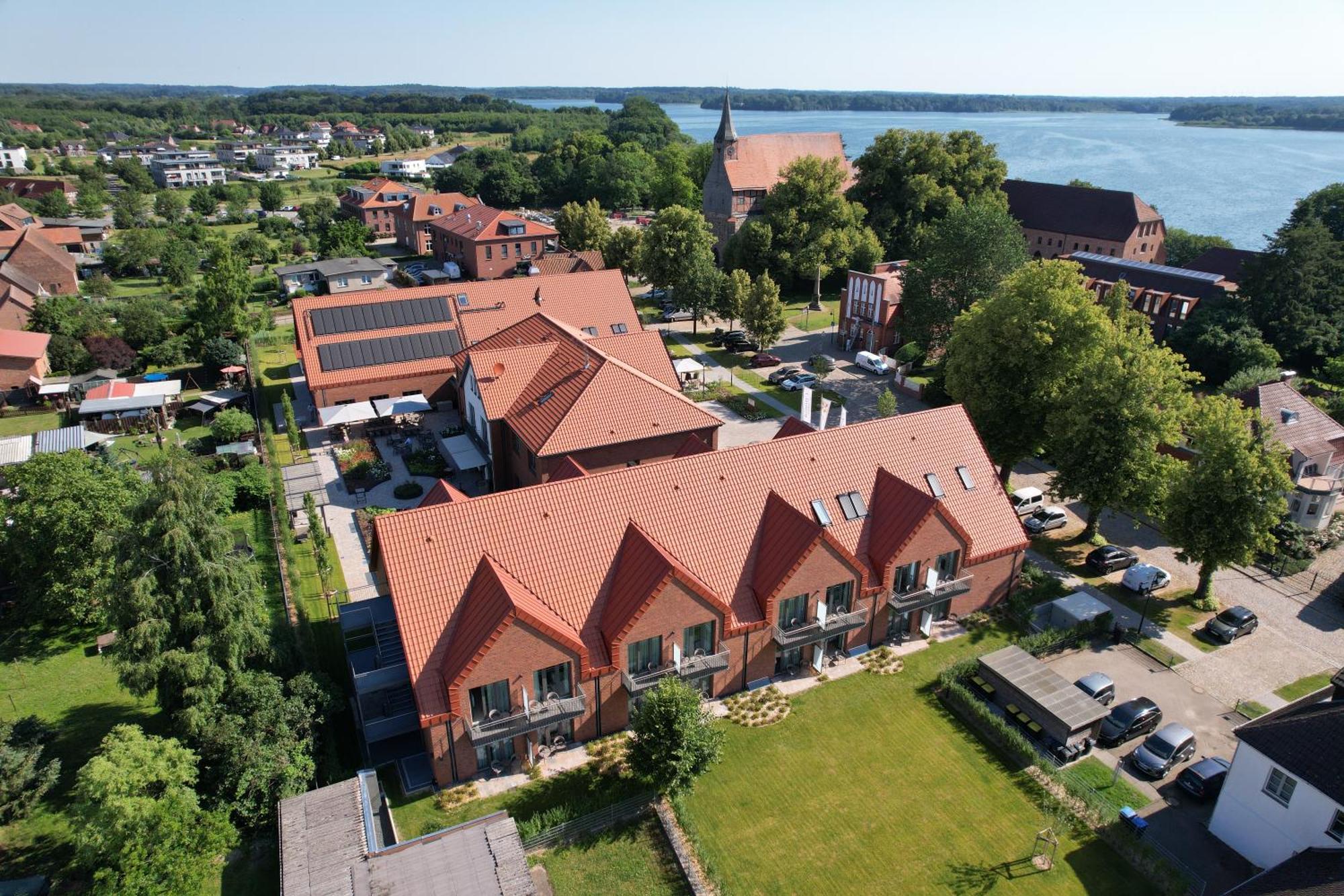 Seehotel Zarrentin Zarrentin am Schaalsee Kültér fotó